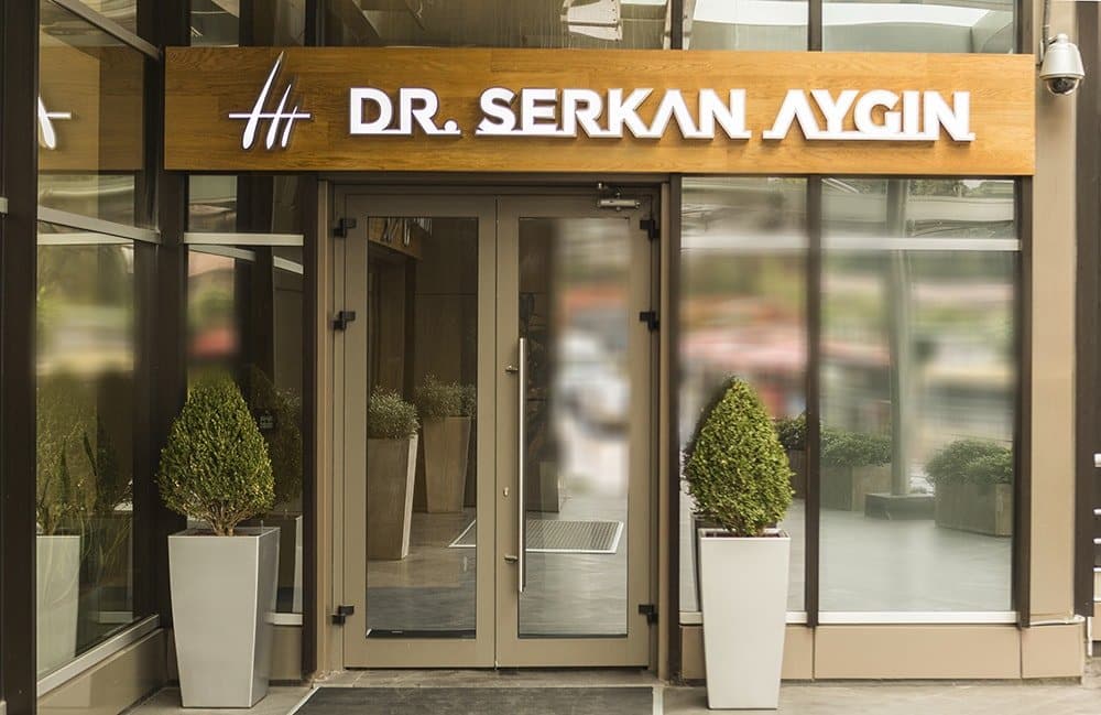 Dr. Serkan Aygin Clinic Eingang